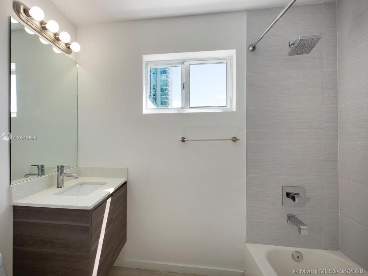 Free Parking-Gorgeous 2 Bedroom Unit-Location Miami Kültér fotó