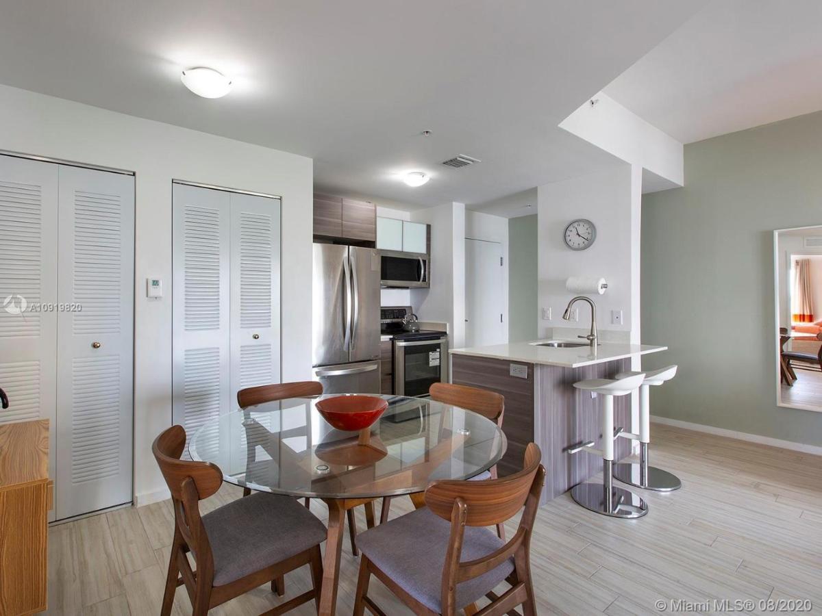 Free Parking-Gorgeous 2 Bedroom Unit-Location Miami Kültér fotó